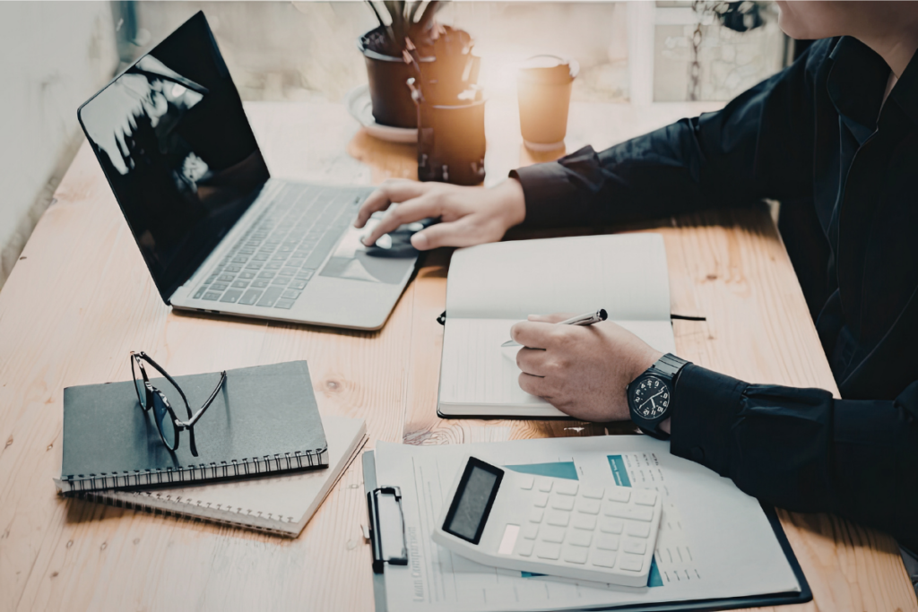 複数の仕事を組み合わせて働く複業のイメージ