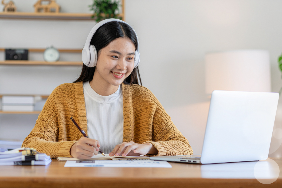 ヒューマンアカデミー日本語教師養成講座を受講するイメージ