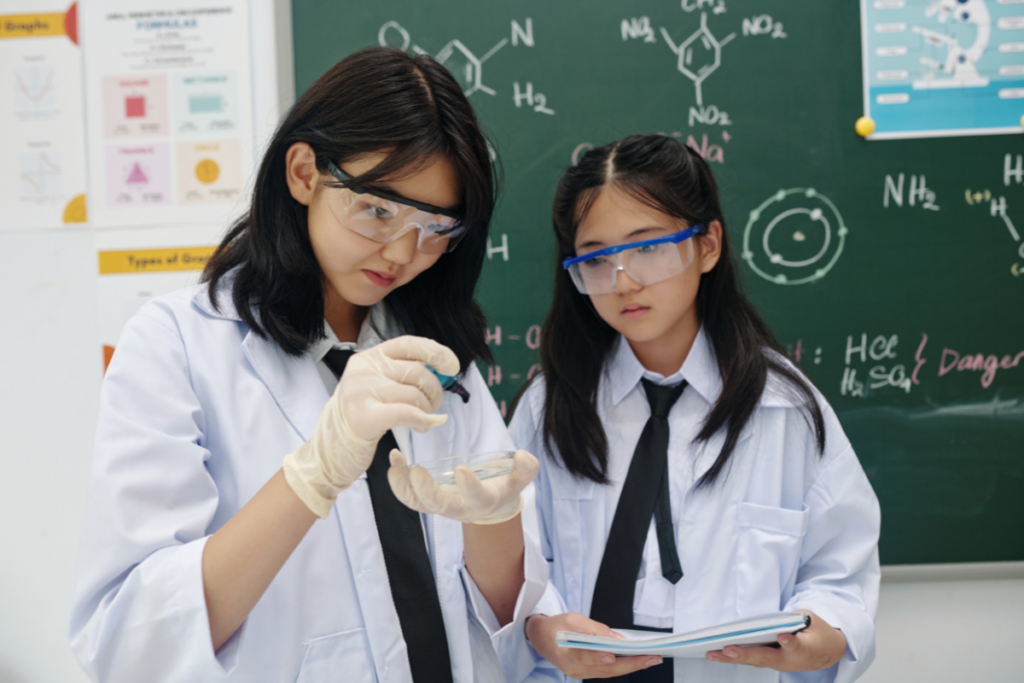 リュウグウの砂に挑むが向いている中学生の特徴（理科好き・チーム経験など）