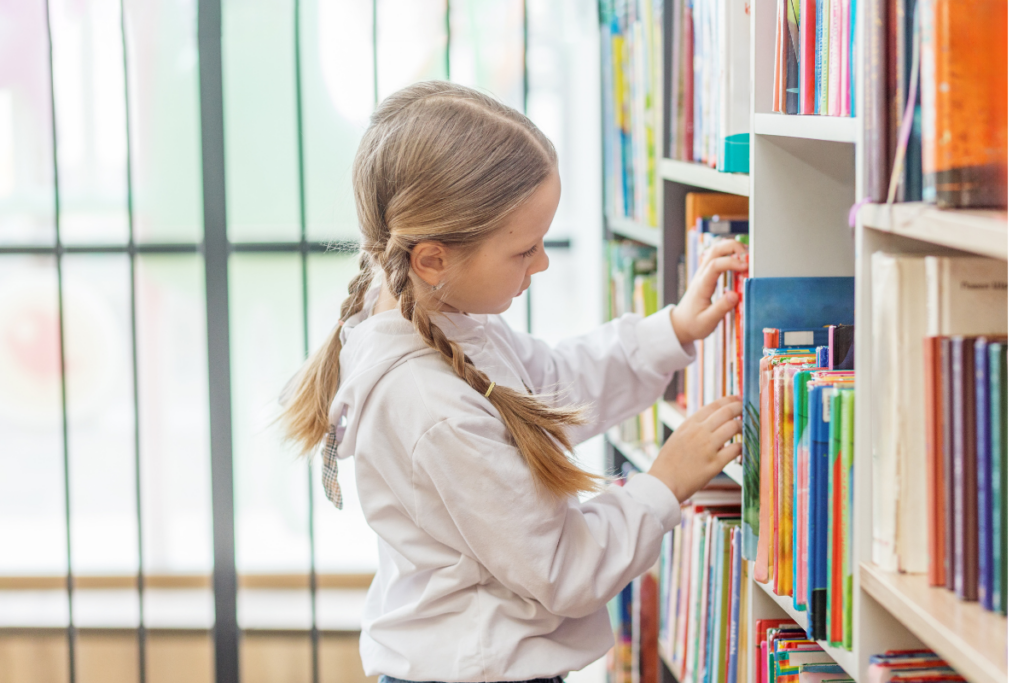 課題図書から本を選ぶイメージ